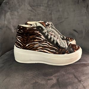 P448 Platform Hightop Sneakers